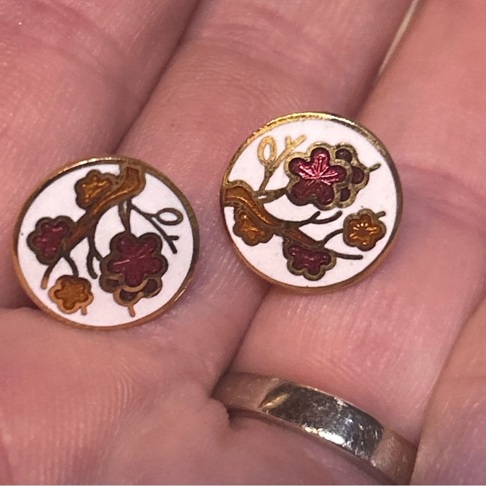 vintage cloisonné enamel stud earrings.